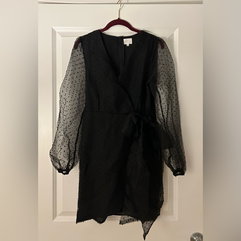 Vici Collection HOLIDAY GATHERINGS ORGANZA FRONT TIE MINI DRESS- never worn